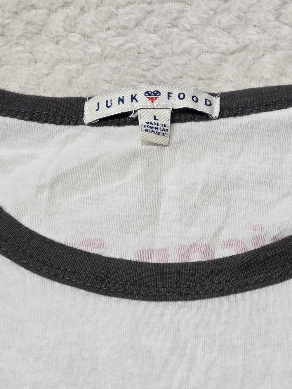'75 White Graphic Ringer Tee - Picture 3 of 9